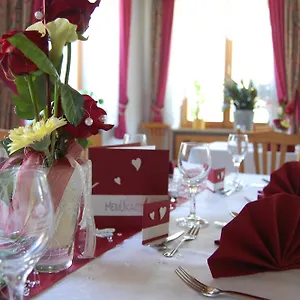 Linden & Wildkraeuterhotel *** Windelsbach